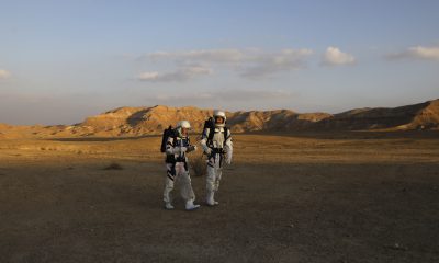 Israeli analog astronauts start their mission on the D-MARS Project on February 18, 2018, in cooperation with the Israel Space Agency, which simulates life on Mars by performing several scientific experiments and staying in the D-MARS (Desert Mars Analog Ramon Station) which is built in an isolated desert area south of Mitzpe Ramon, in the Israeli Negev desert, chosen for its similarities to Mars in terms of geology, aridity, and isolation. / AFP PHOTO / MENAHEM KAHANA