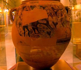 ¿Sabías que el vaso de los guerreros se relaciona con Hércules?