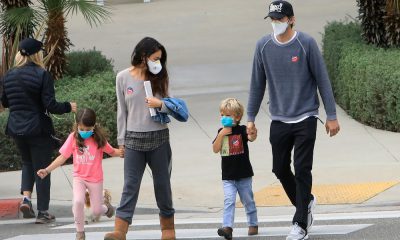 Mila Kunis y Ashton Kutcher se dejan ver con sus hijos