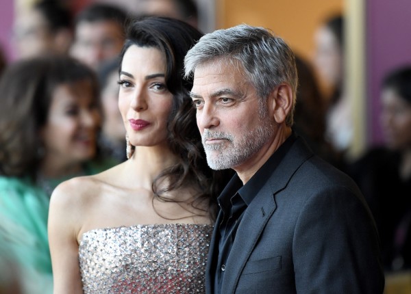 George Clooney regaló un millón de dólares a sus mejores amigos